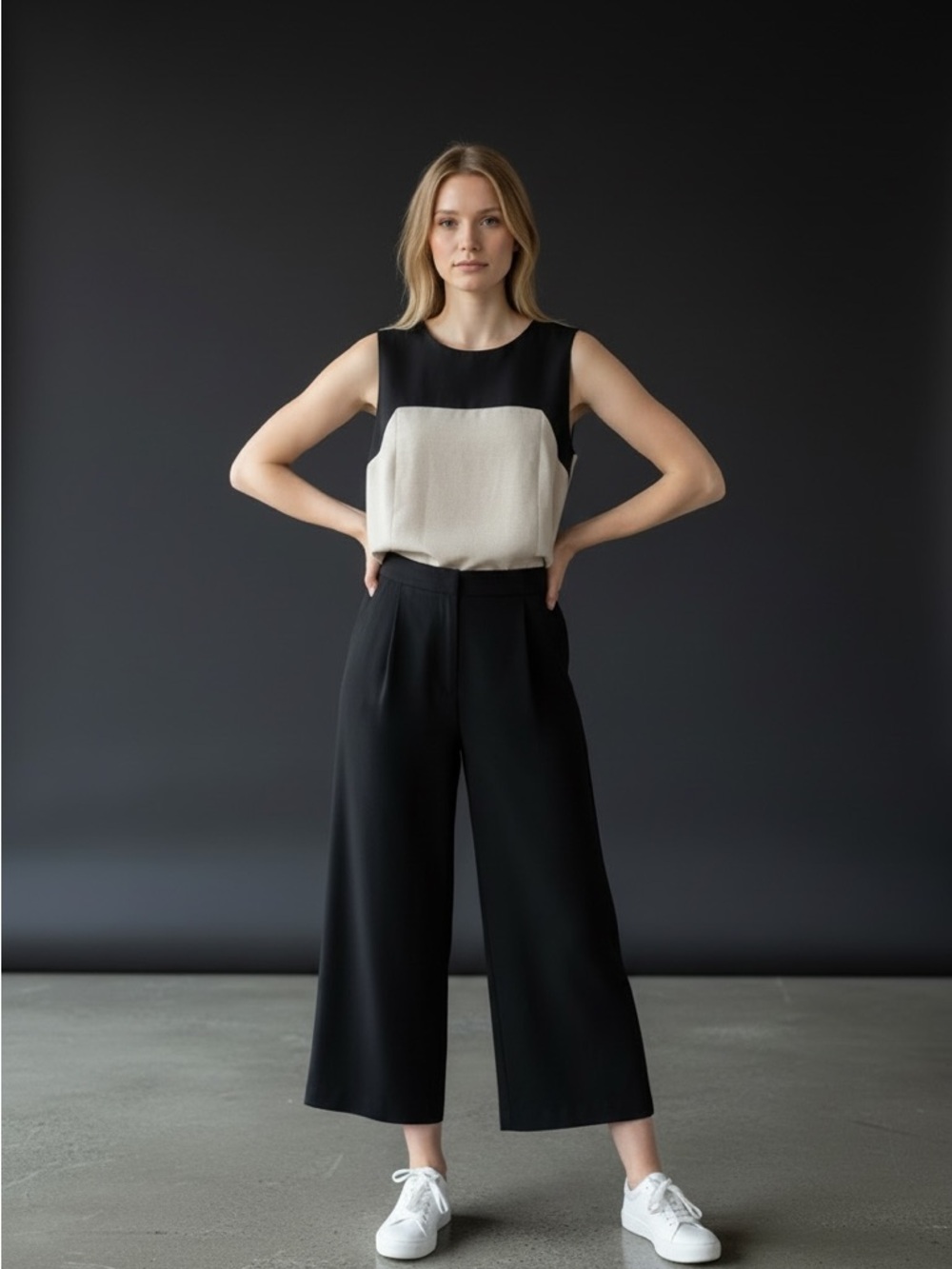 Amanda Smith Black and Cream Colorblock Sleeveless Top